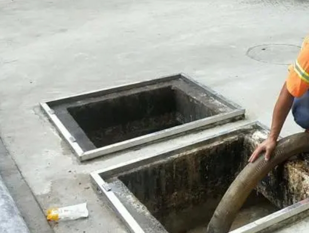 墨脱化粪池清理