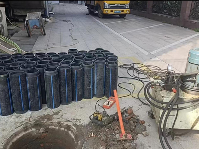 墨脱PE置换管厂家 DN315置换管 非开挖管短管置换