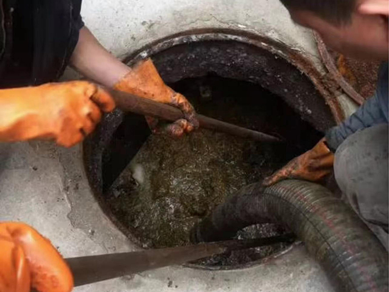 墨脱清理化粪池时如何避免沼气的危害?